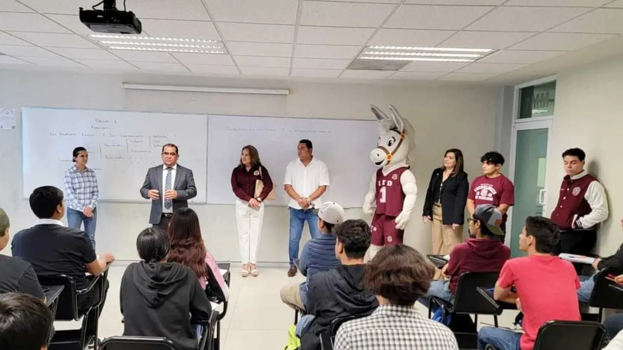 Los alumnos de nuevo ingreso del Instituto Tecnológico de Durango (ITD), recibieron una calurosa bienvenida por parte de las diversas autoridades de esta importante institución académica. Foto: Facebook/ TECNM Instituto Tecnológico de Durango.