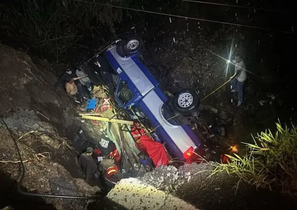 Tragedia en Chalma; volcadura de camioneta deja dos peregrinos muertos