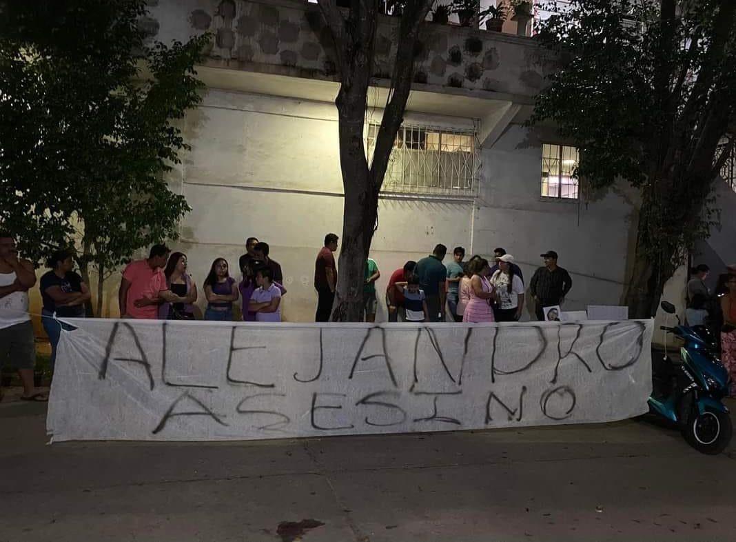 Familiares de Raquel protestan y exigen justicia tras su asesinato. Foto: Rosalinda Morales