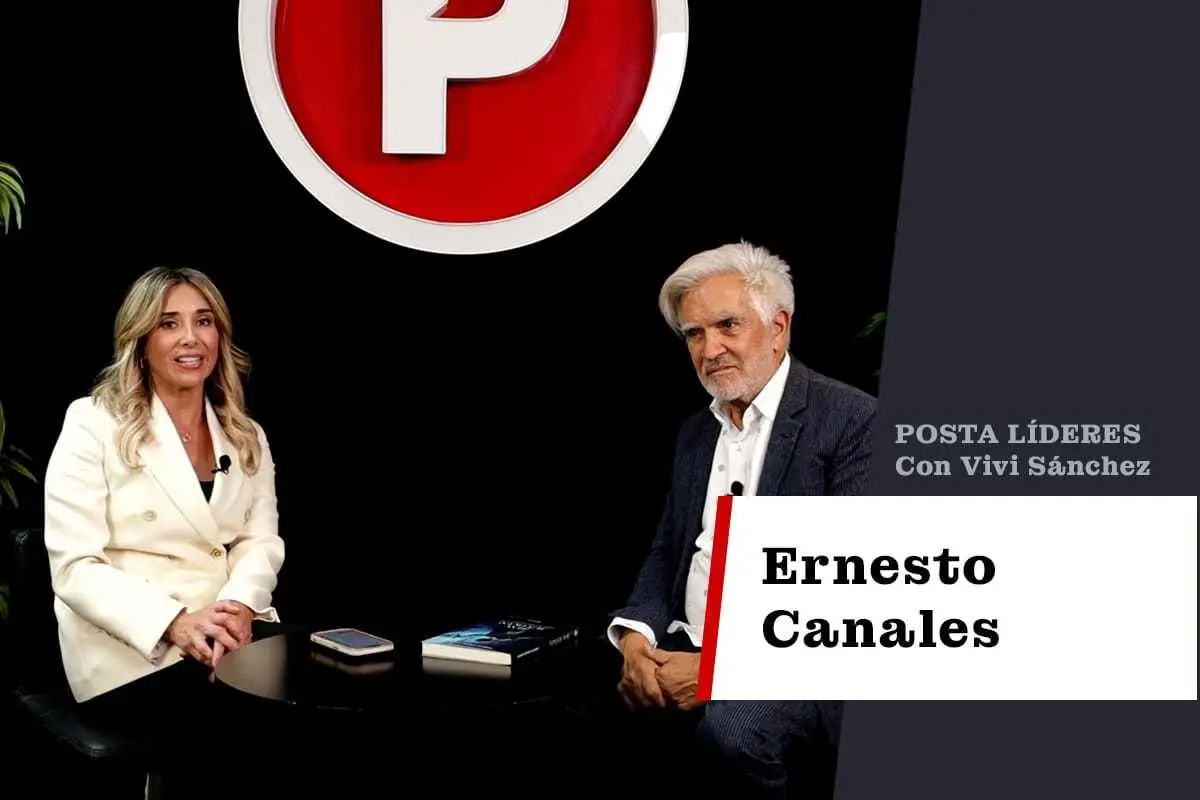 Ernesto Canales con Vivi Sánchez para hablar de su nuevo libro Hay Justicia. Foto: POSTA MX.