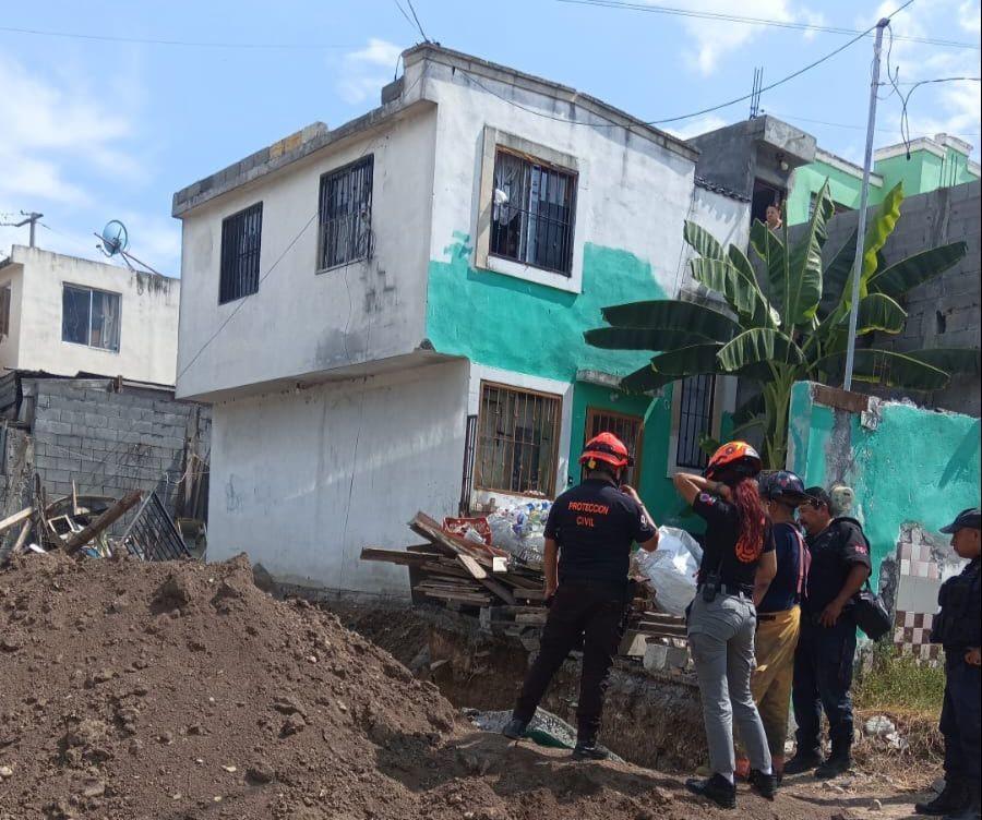 Muere una persona tras caerle una barda encima en Guadalupe