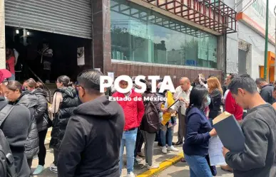 ¡Protestan en Toluca! Falla sistema para cambiar alumnos de plantel