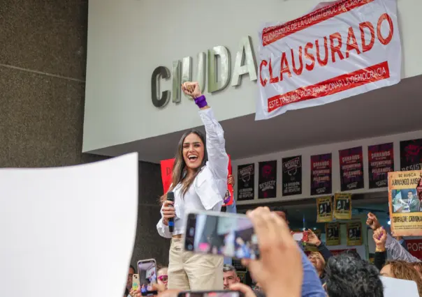 Alessandra Rojo acusa al TECDMX de querer anular su victoria