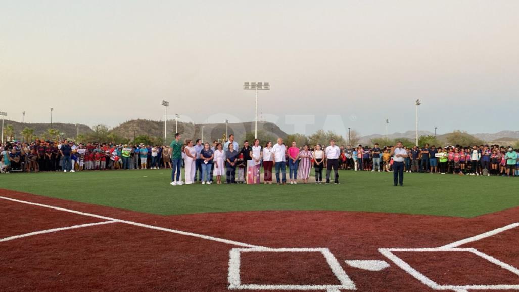 Inauguran el Centro Deportivo El Piojillo en La Paz