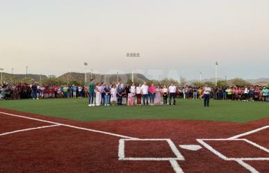 Inauguran el Centro Deportivo El Piojillo en La Paz