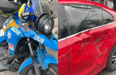 Paramédico motorizado del ERUM choca contra auto en la GAM y queda herido