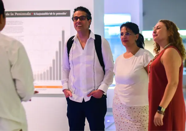 Marco Antonio Regil visita el Gran Museo del Mundo Maya en Mérida