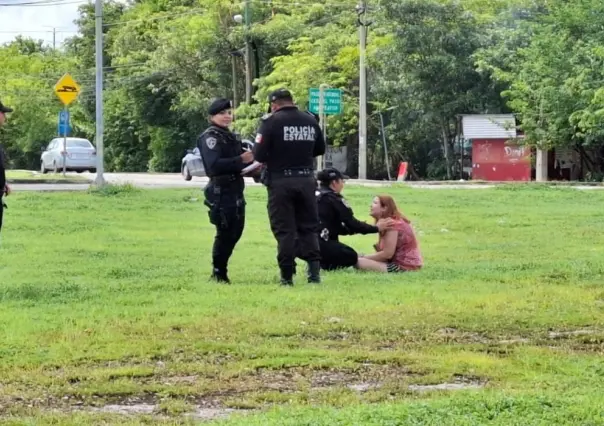 Policía asiste a mujer abandonada en las calles de Ciudad Caucel