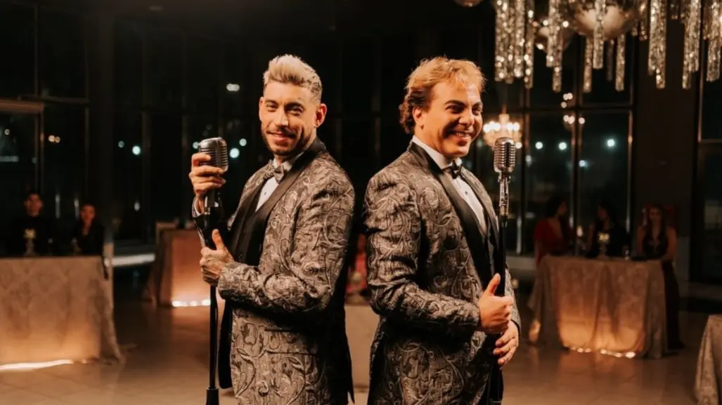 Cristian Castro y Ulises Bueno estrenan su nuevo tema Hola y enloquecen a fans