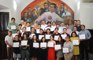 Estudiantes son reconocidos por participar en un programa internacional