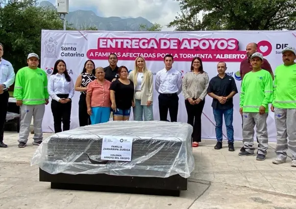 Santa Catarina entrega apoyos a familias afectadas por la tormenta Alberto