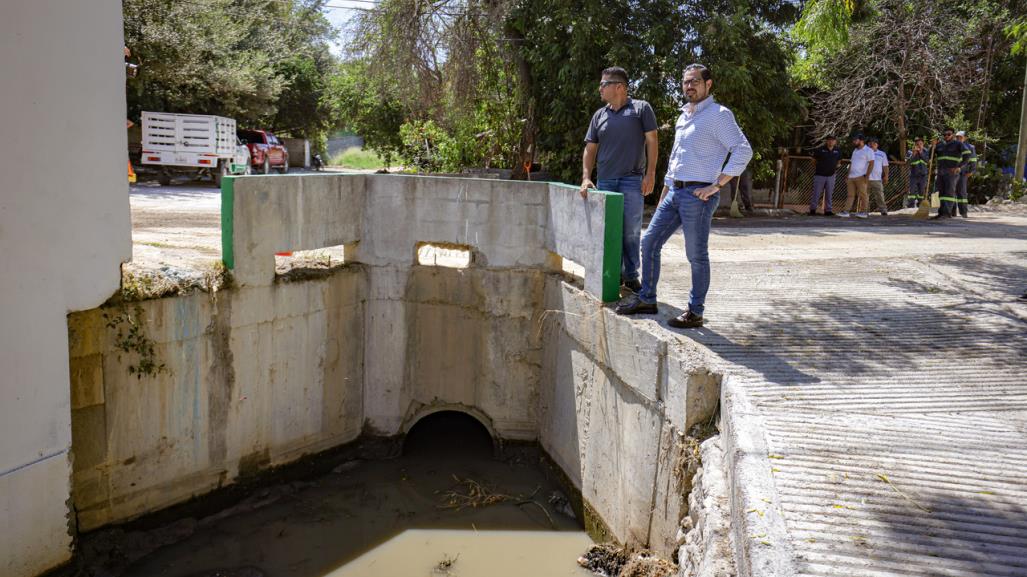 Alcalde de Santiago supervisa operativo de desazolve por lluvias