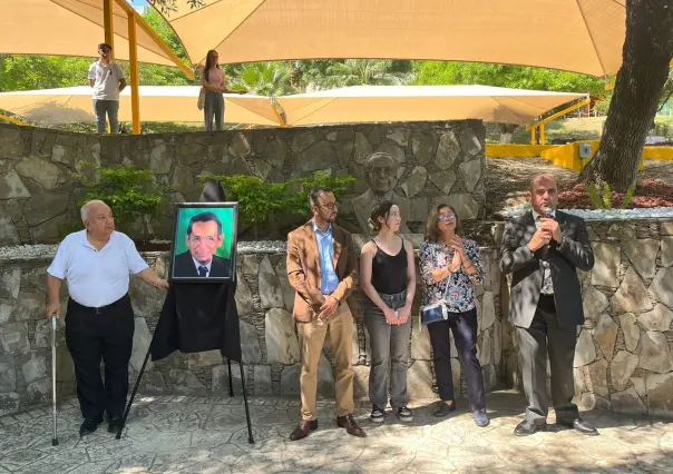 Realizan homenaje al Dr. José Luis Esquivel Hernández