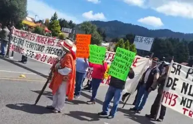 Bloqueo en carretera México-Toluca por protesta de ejidatarios