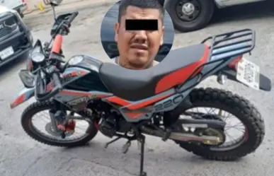 Arrestan a hombre por manejar moto con reporte de robo