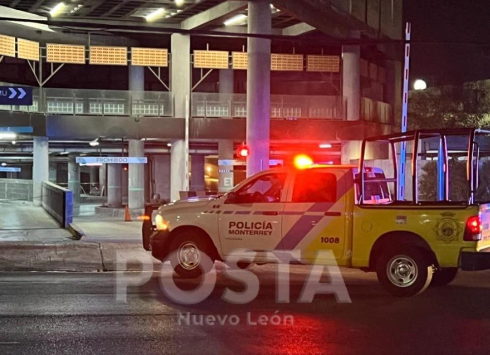 Muere hombre tras participar en pelea en plaza comercial de Monterrey