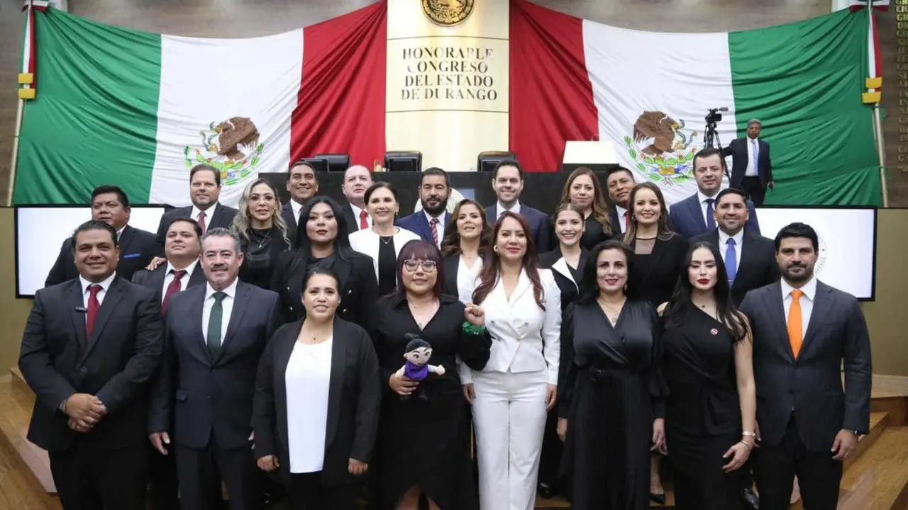 Este sábado 31 de agosto, las y los 25 diputados que conforman la Septuagésima Legislatura rindieron la protesta, como lo establecen la Constitución Política del Estado y la Ley Orgánica del Congreso del Estado. Fotos: Cortesía.