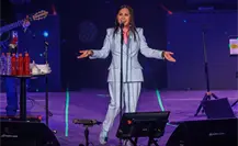 Ofrece Ana Gabriel una lluvia de éxtasis a regios