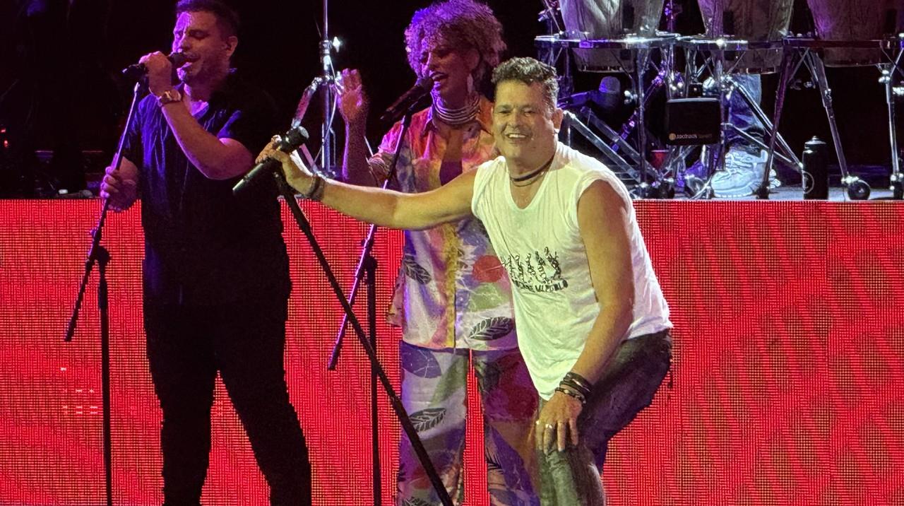 Carlos Vives arma gran parranda en Monterrey