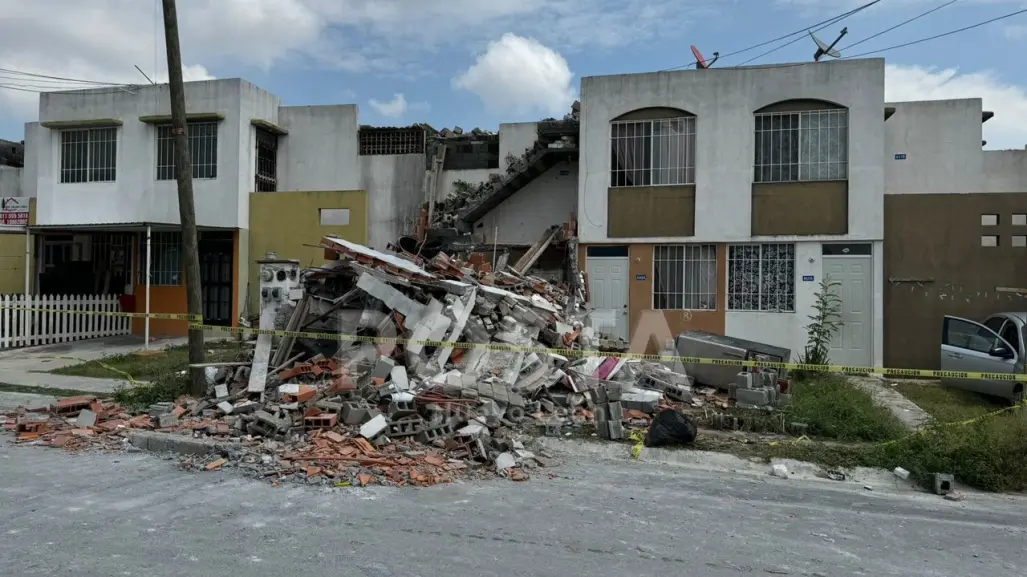 Colapsa construcción de vivienda y deja afectaciones en Juárez