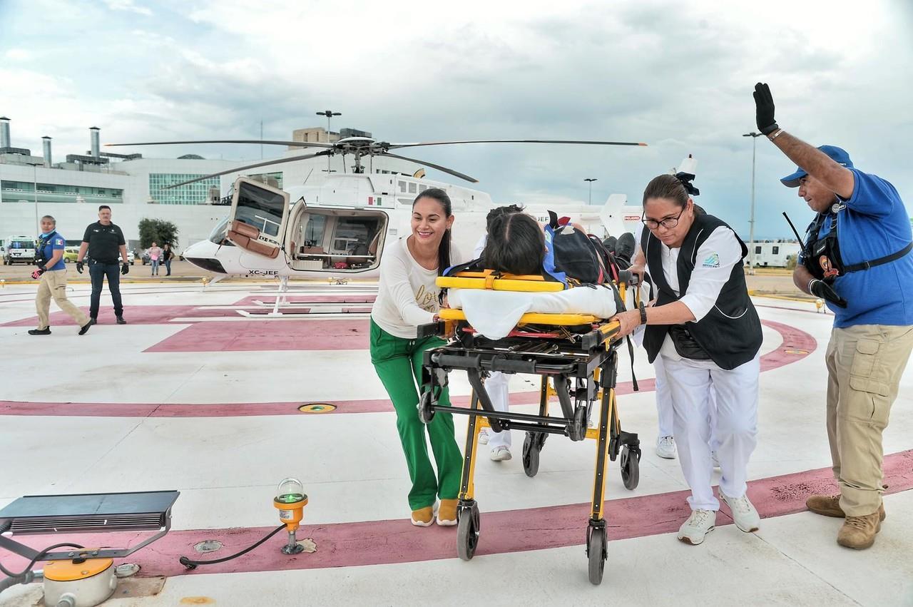 Se impartió un curso a estudiantes y medios de comunicación sobre las normas y seguridad de aproximación de aeronaves. Foto: Especial.