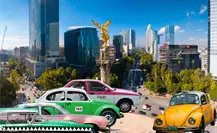 De los cocodrilos a los vochos: Así han cambiado los taxis en la CDMX