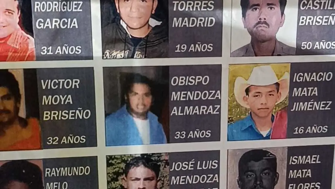En la lucha por encontrar a sus seres queridos la central de autobuses se ha convertido en un mural de personas desaparecidas. Foto: Victoria Jiménez