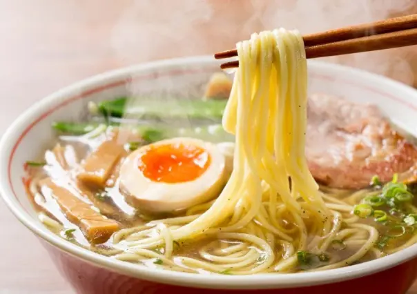 ¿Adicto al ramen? Descubre siete riesgos de comerlo en exceso