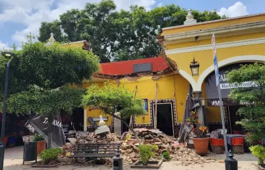 Estructura en El Parían de Tlaquepaque sufre fuerte derrumbe l VIDEO