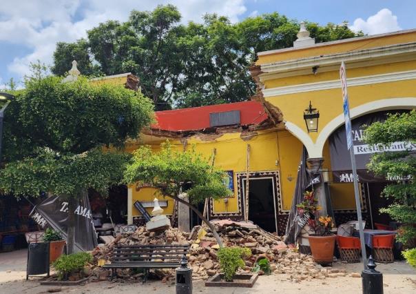 Estructura en El Parían de Tlaquepaque sufre fuerte derrumbe l VIDEO