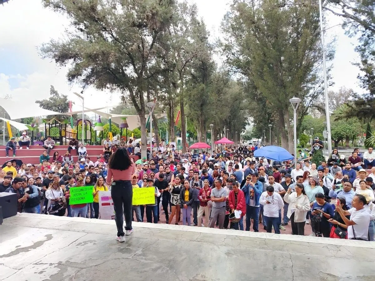 Estudiantes marchan en apoyo a la Reforma del Poder Judicial
