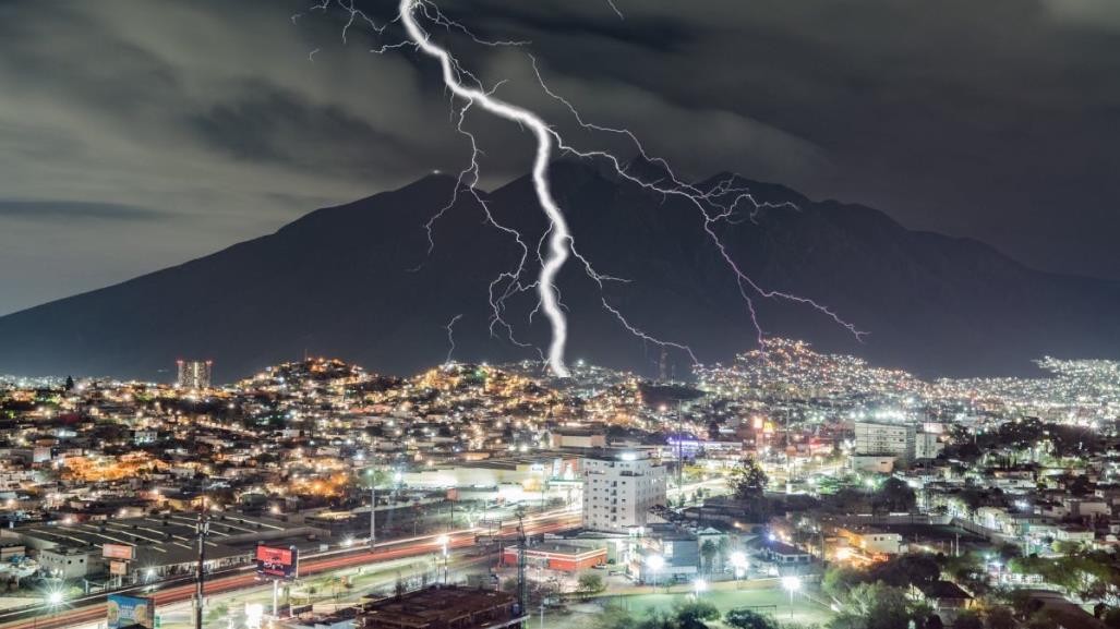 Alerta meteorológica en Nuevo León: Samuel García pide permanecer en casa