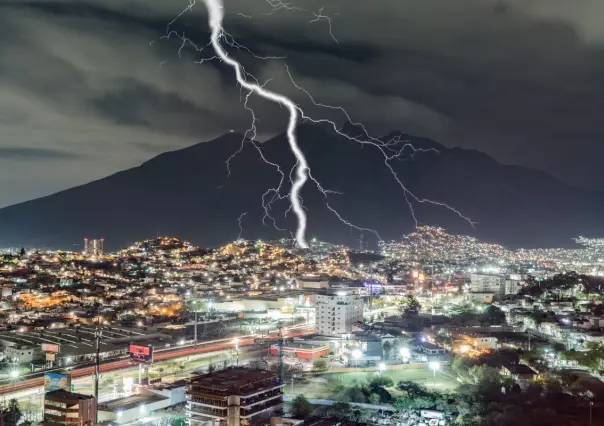 Alerta meteorológica en Nuevo León: Samuel García pide permanecer en casa