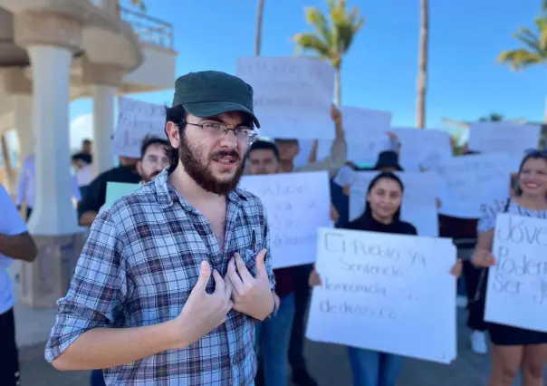 Jóvenes se manifiestan a favor de la reforma del Poder Judicial en La Paz