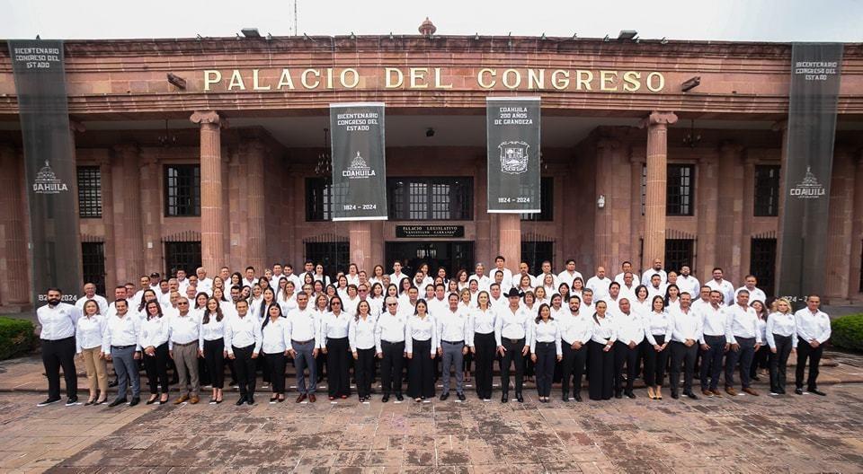 Congreso de Coahuila celebra 200 Años con reconocimiento a su personal