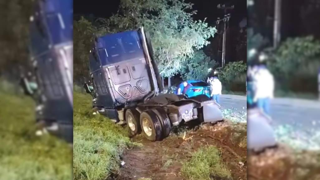 Tráiler atropella a pareja de motociclistas en el Periférico de Mérida