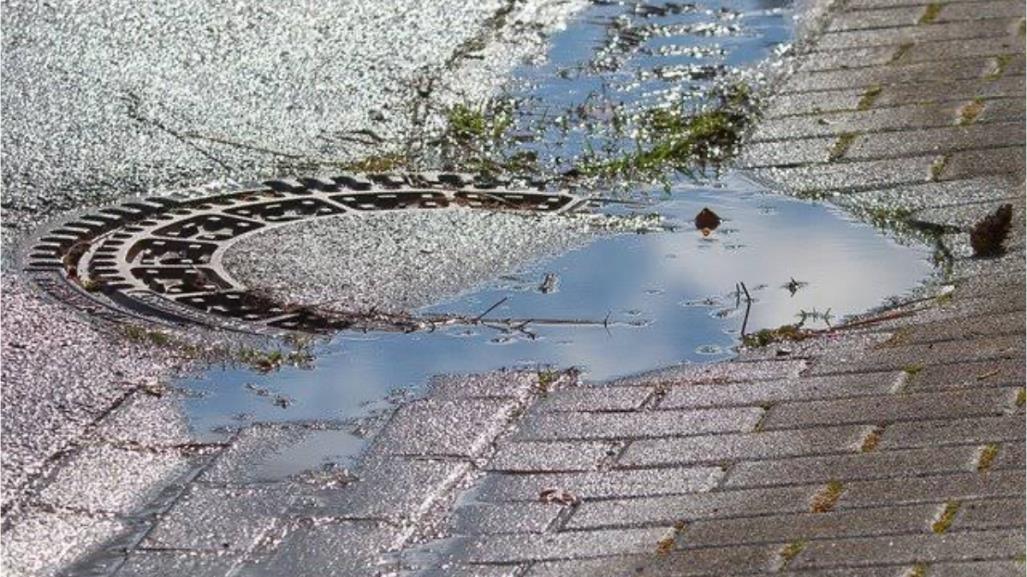 Lluvias ocasionan problemas en drenaje de Ciudad Victoria