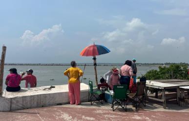 Camaroneros zarpan de Tampico con esperanza de regresar a casa con buena cosecha