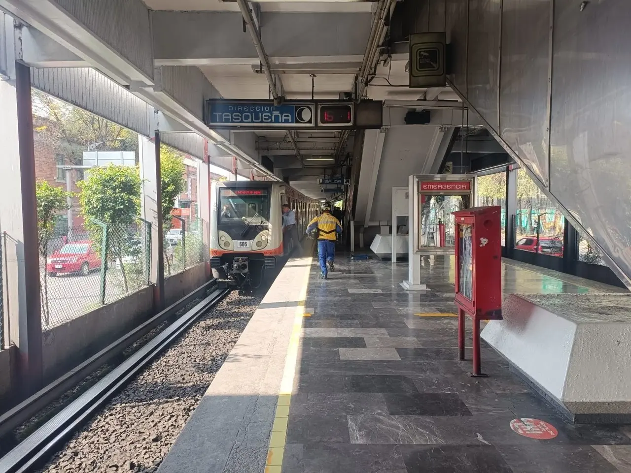 Estación de Metro Tasqueña.    Foto: Ramón Ramírez