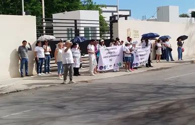 Trabajadores de juzgados federales bloquean oficinas del Tren Maya en Mérida