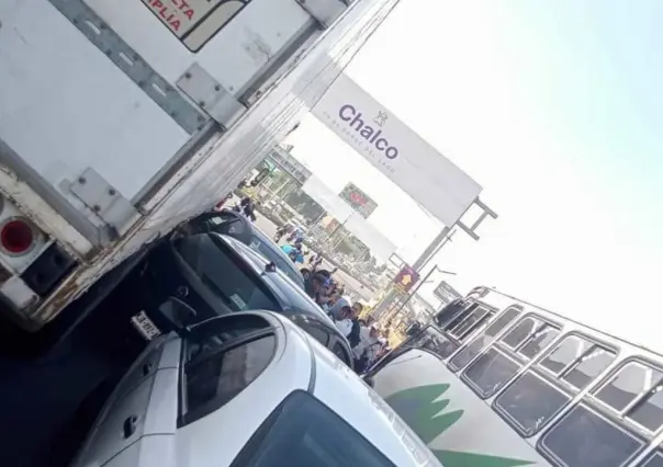 Colisión en la México-Cuautla genera tráfico intenso en Chalco