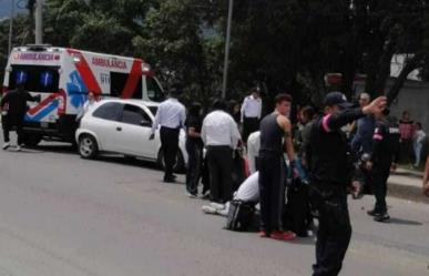 Trágico atropello en Huixquilucan; muere una estudiante y otra está grave