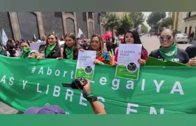 Protesta feminista exige reformas en la legislación sobre aborto en el Edomex