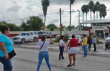 Padres de familia bloquean carretera Matamoros - Victoria