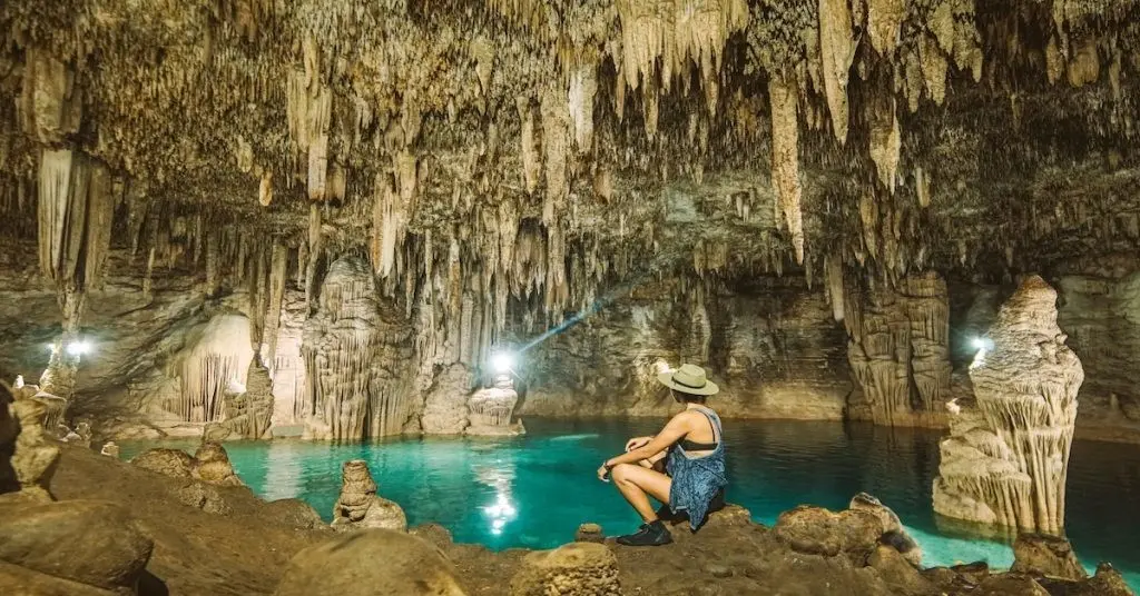 La presencia de estalactitas y estalagmitas en los cenotes de Yucatán es muy común. Foto: Redes sociales