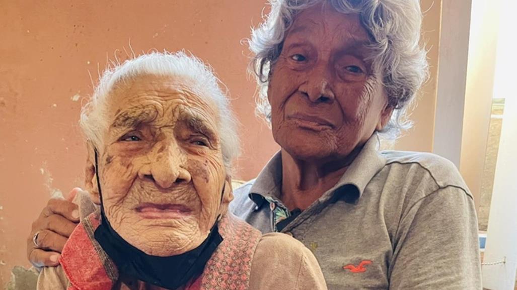 Doña Ramona de 114 años necesita ayuda; reparte su bendición