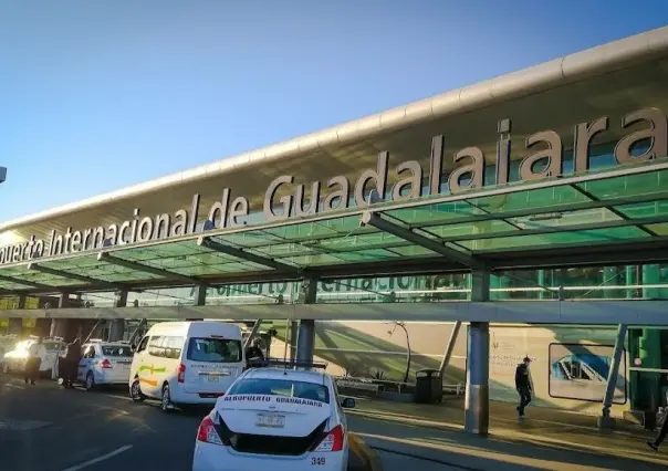 Protesta por reforma judicial cierra Aeropuerto de Guadalajara;continúan en CDMX