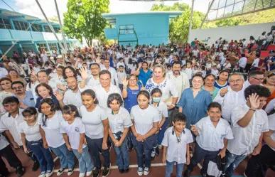 Segey entrega 616 piezas de mobiliario escolar en Mérida: ¡Conoce los detalles!