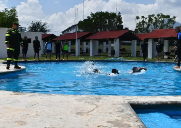 Guardia Estatal se capacita en rescate acuático y autosalvamento