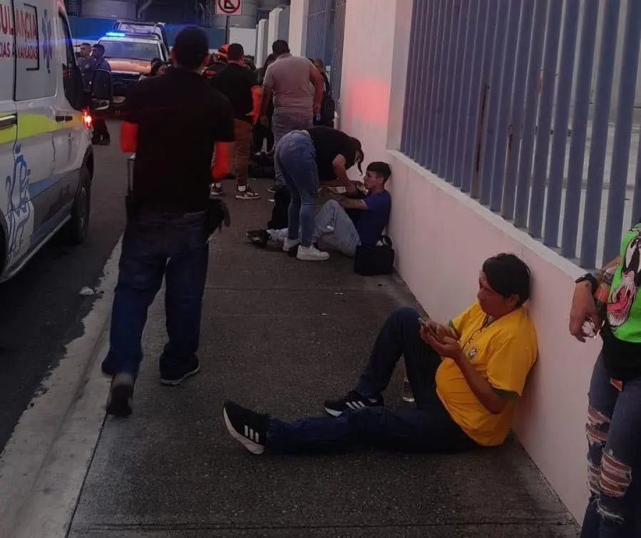 Choque de transporte de personal deja a varios lesionados en Guadalupe